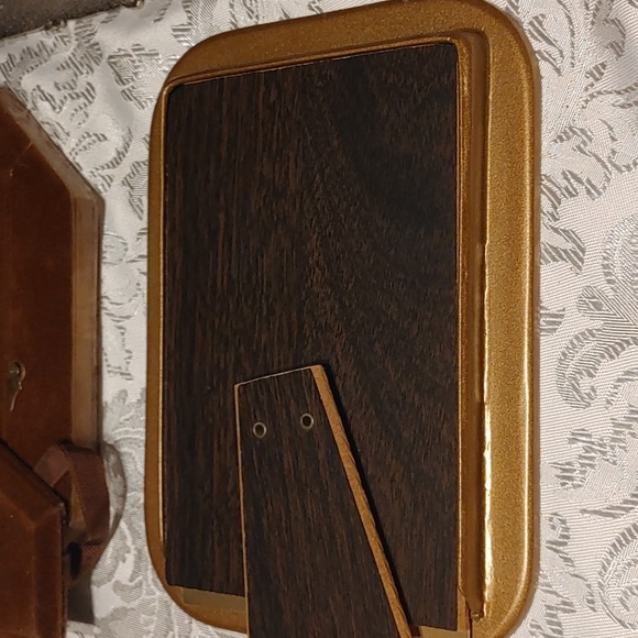 3/$40 Vintage Picture Frames - Picture 6 of 7